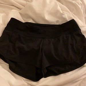 Lululemon Speed-Up Shorts 2’